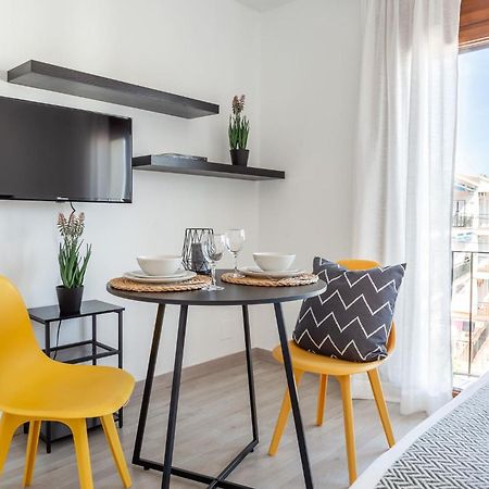 Estudio Frankie L' Escala 外观 照片
